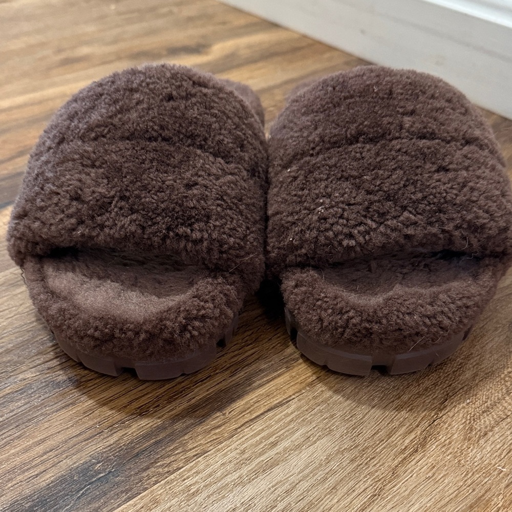 UGG Chocolate Brown Sherling Plush Slides Size 8 Cozette - Picture 5 of 7